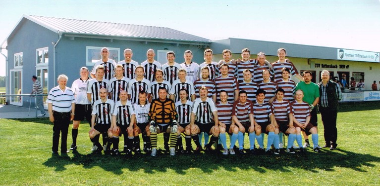 2012; Legendenspiel Bezirksliga-Mannschaft 1994 gegen A-Jugend 2000